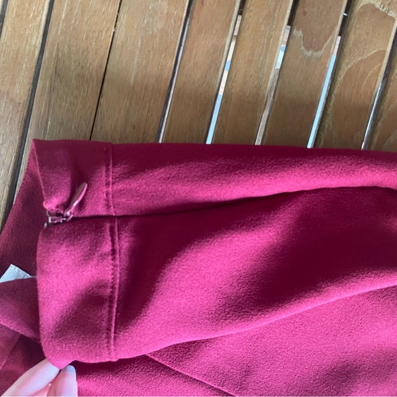 Abercrombie & Fitch Burgundy Shorts - Picture 3 of 4